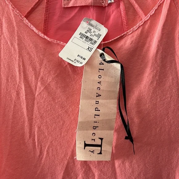 NWT Neiman Marcus 4 Love and Liberty Top - Picture 3 of 10